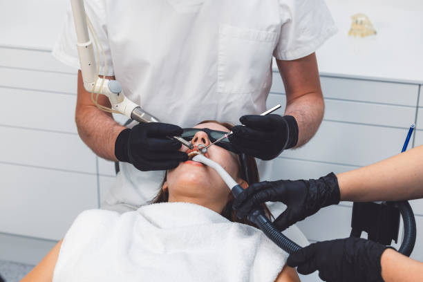 Best Weekend Emergency Dentist in Sacred Heart University, CT
